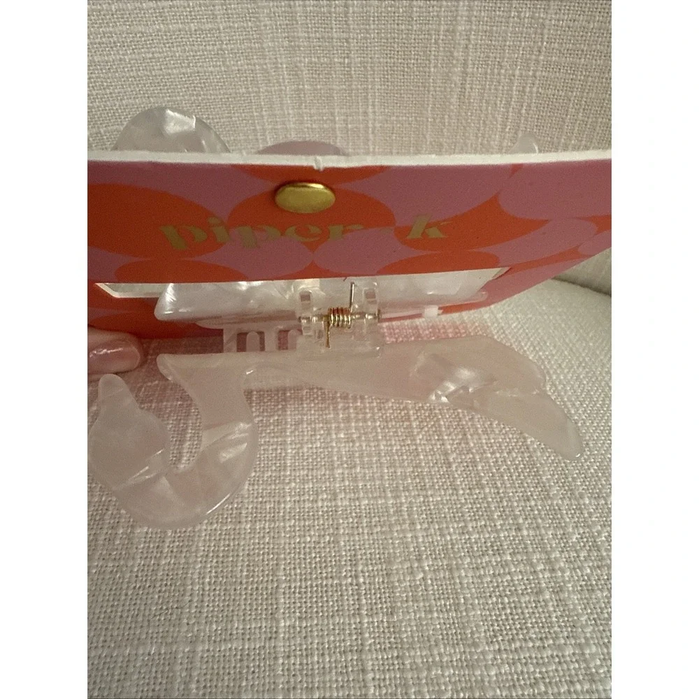Piper K Swan Hair Claw Clip Pearlescent‎ Marble Like Acrylic Finish White Classy